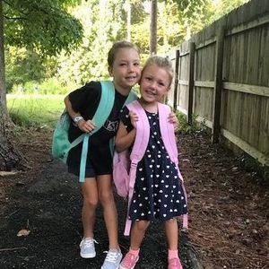 Meet your Posher, Leslie